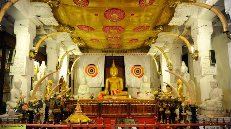 Kandy Temple of the Sacred Tooth Relic
